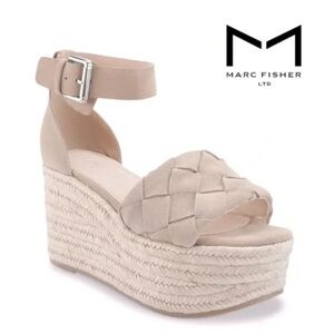 Marc Fisher Women's Tan leather wedge sandals size6 women’s